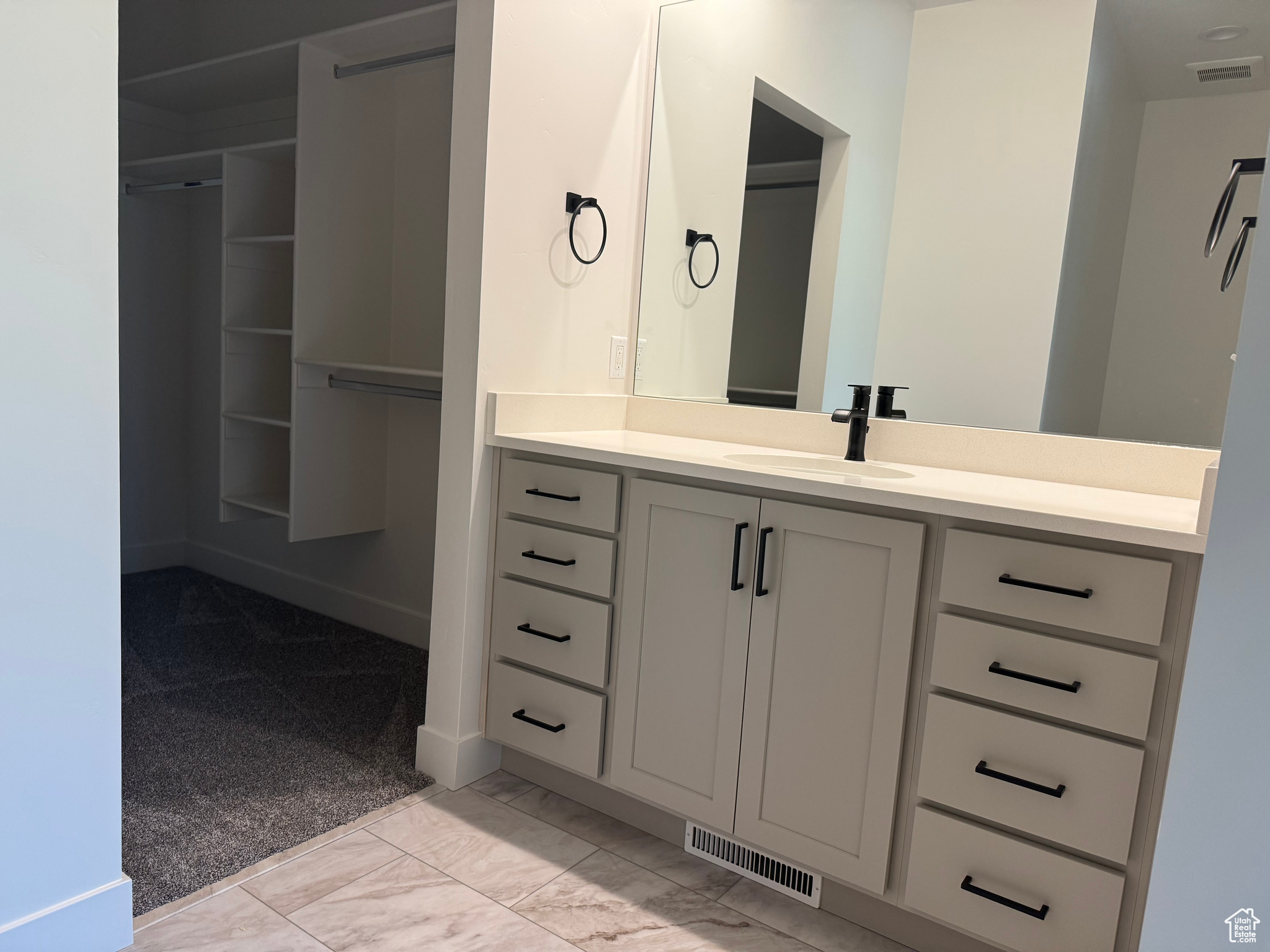 THE MEADOWS - Residential Lease