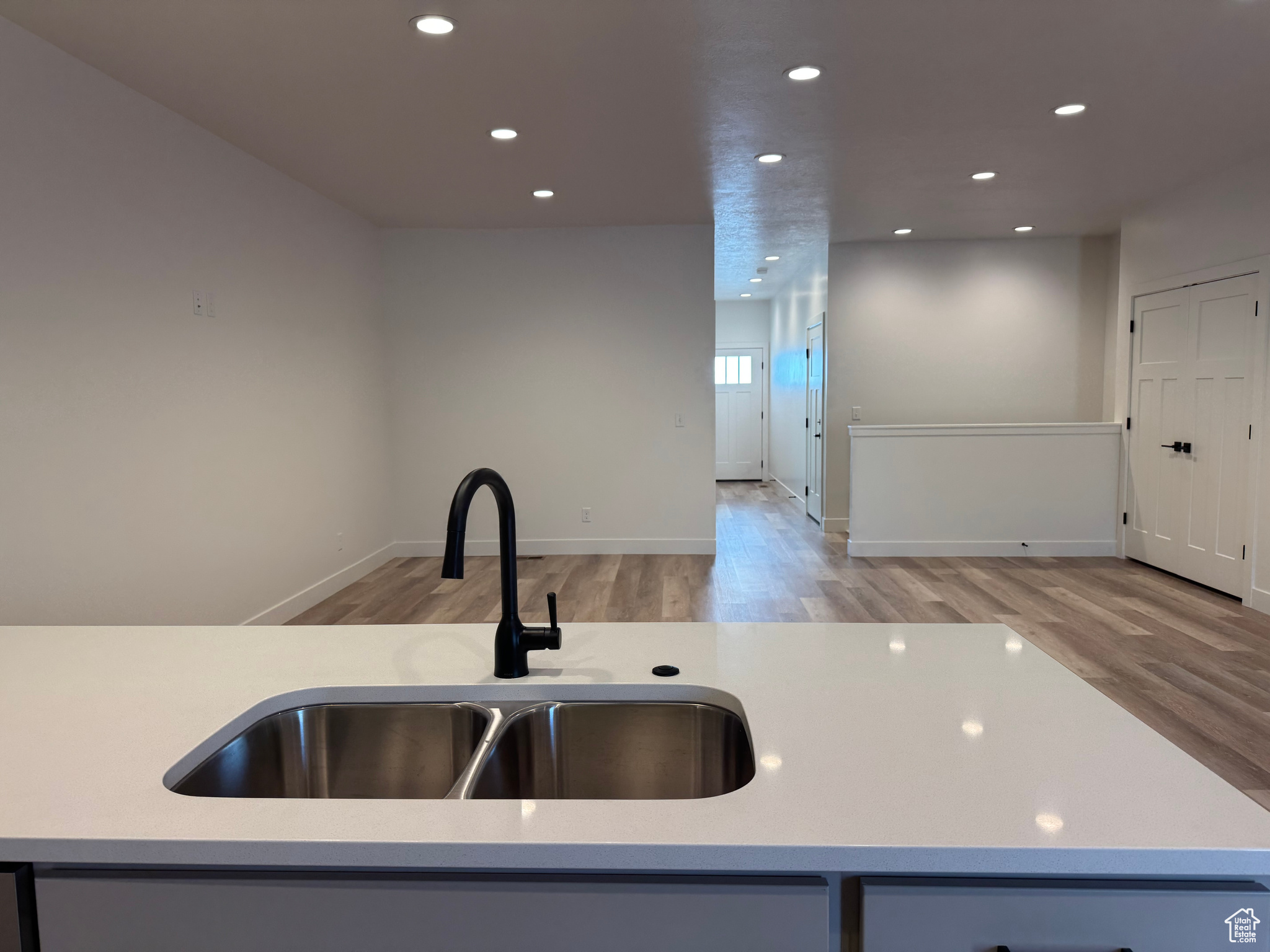 THE MEADOWS - Residential Lease