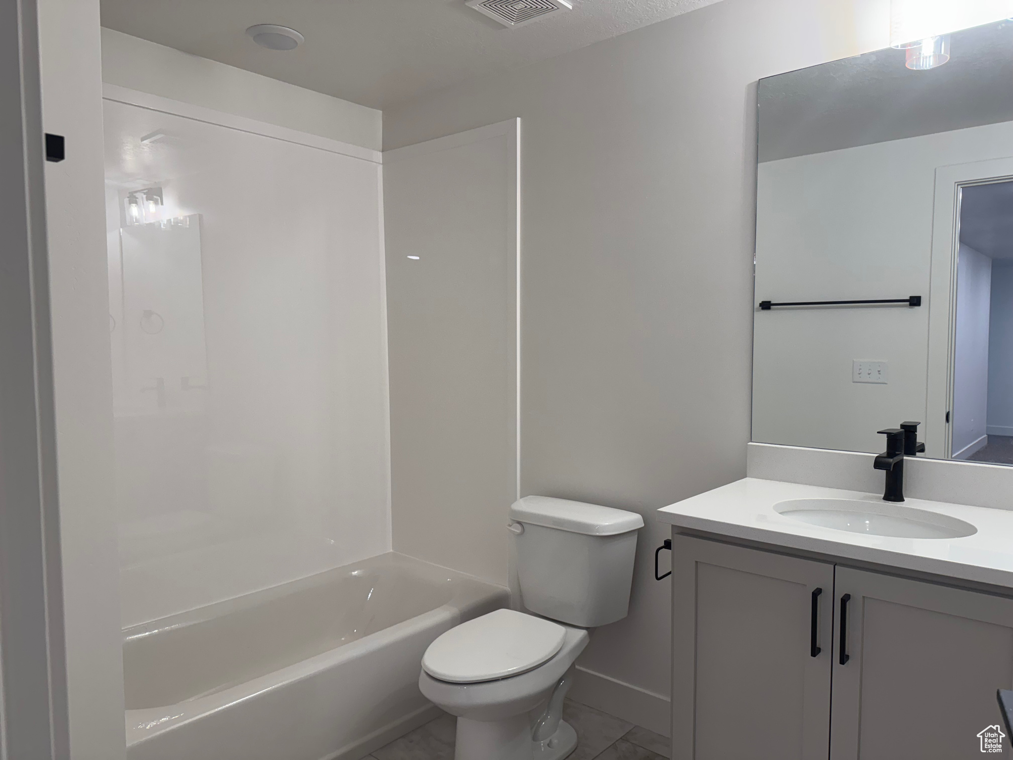 THE MEADOWS - Residential Lease