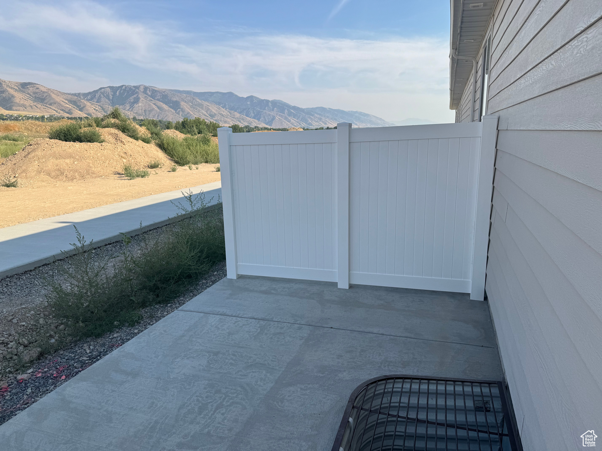 THE MEADOWS - Residential Lease