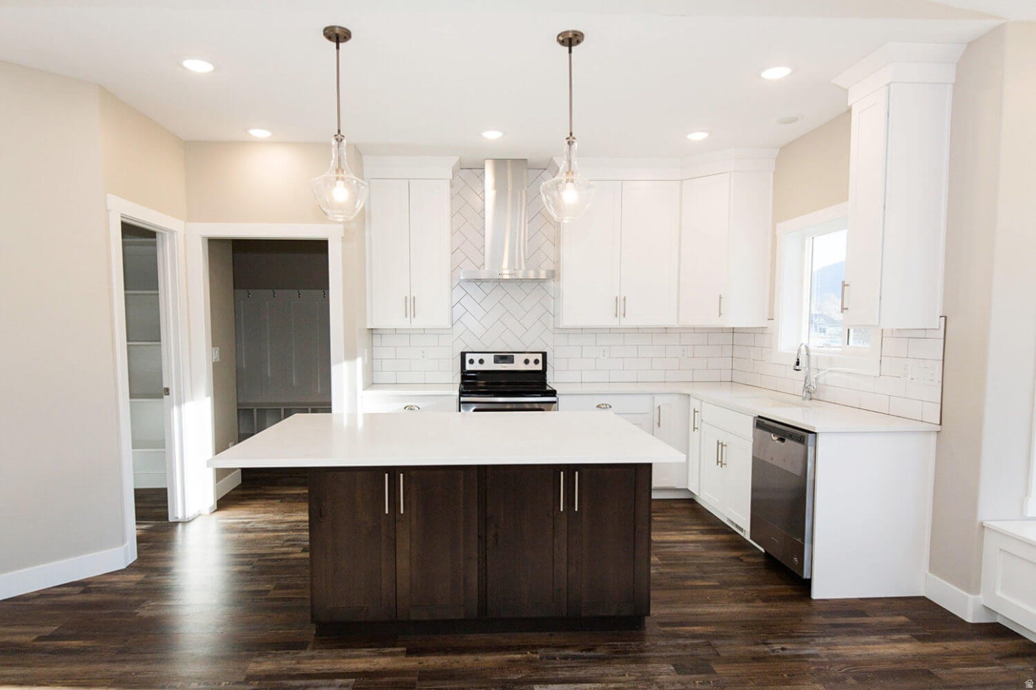 MOUNT STERLING FARMS - Residential