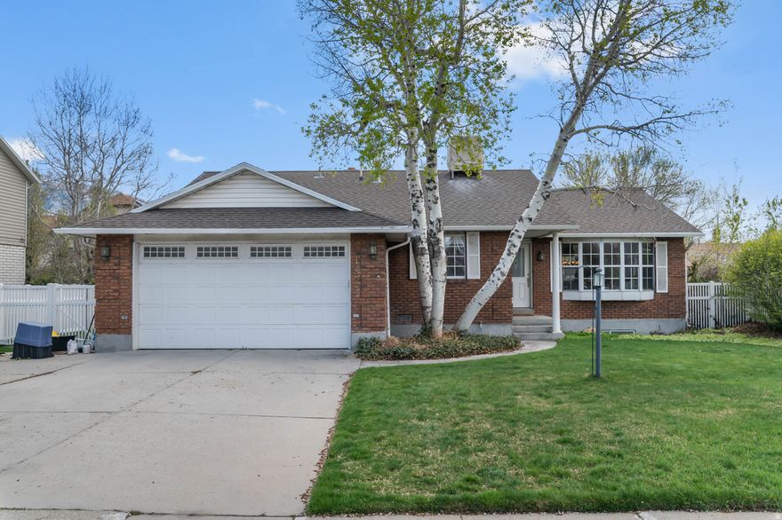 Room on the side to put RV parking. furnace replaced approximately  two years. quarts buyer to verify all information