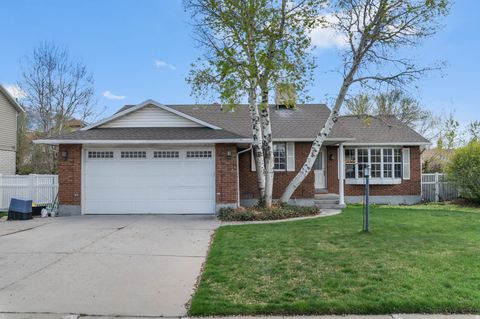 Photo of 1822 E 9800 S, Sandy, UT 84092 (MLS # 2149674)