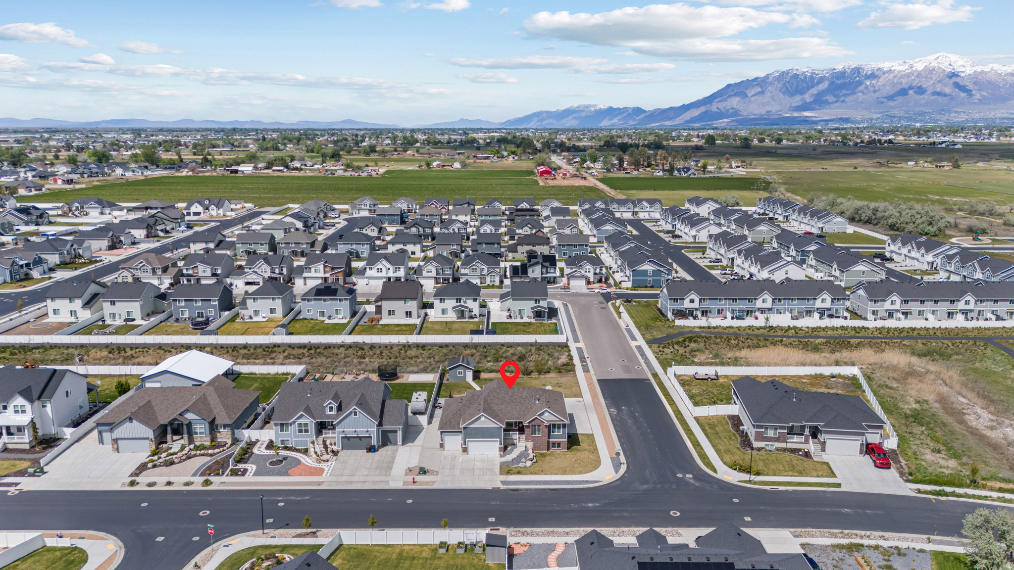 THE GROVE AT GREEN FARM - Residential