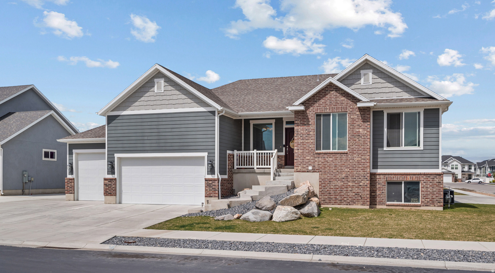 THE GROVE AT GREEN FARM - Residential
