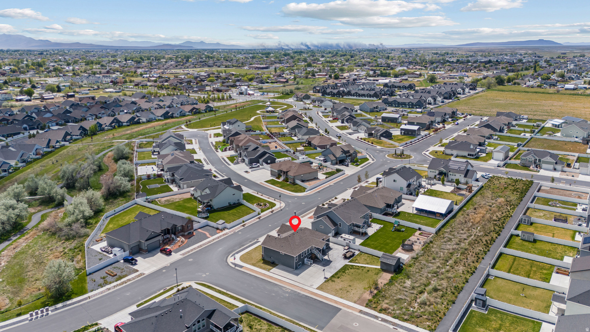 THE GROVE AT GREEN FARM - Residential