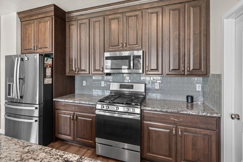 Tiny photo for 4352 S 3600 W, West Haven, UT 84401 (MLS # 2155378)