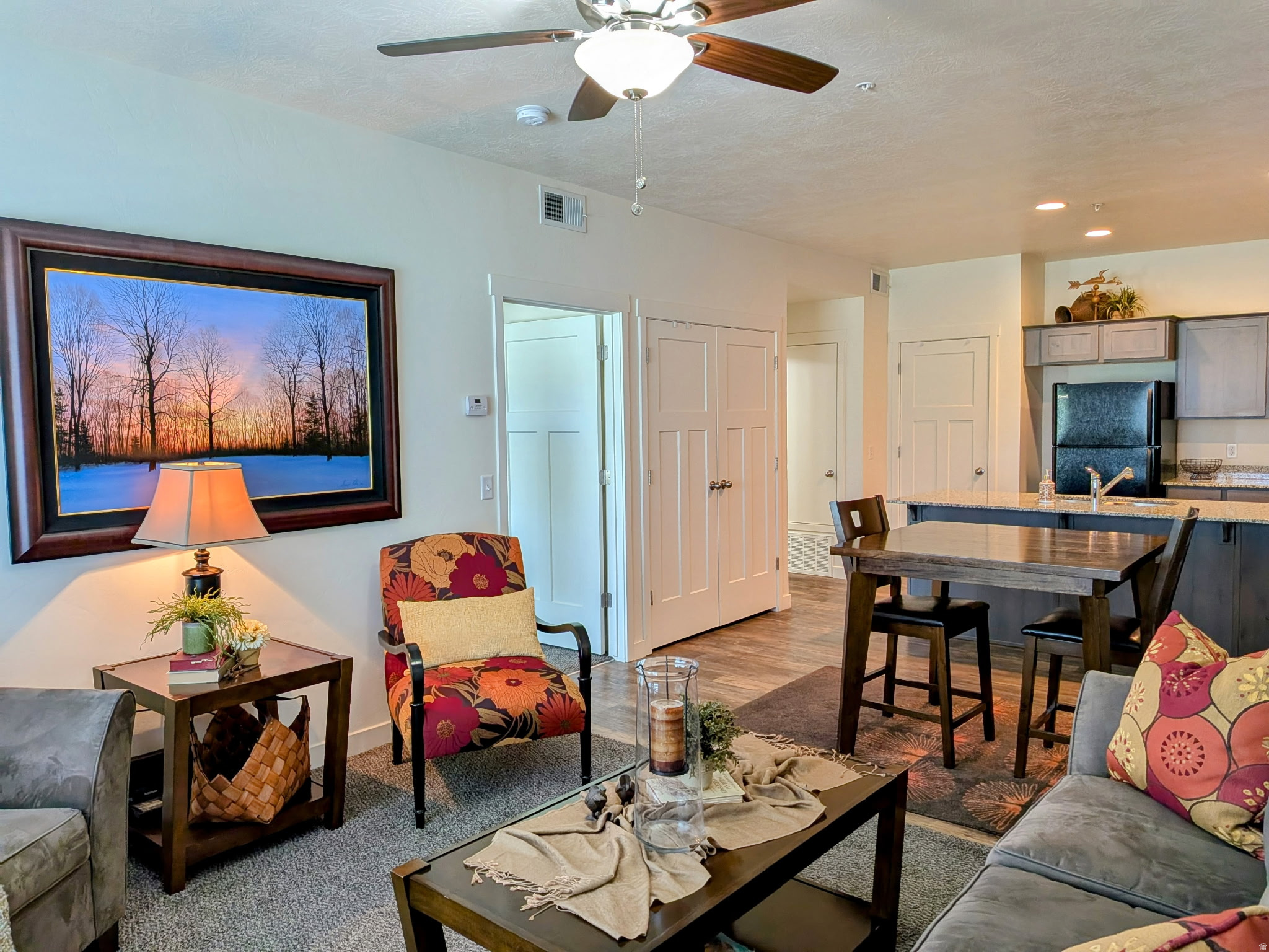 EASTON PARK - Residential Income