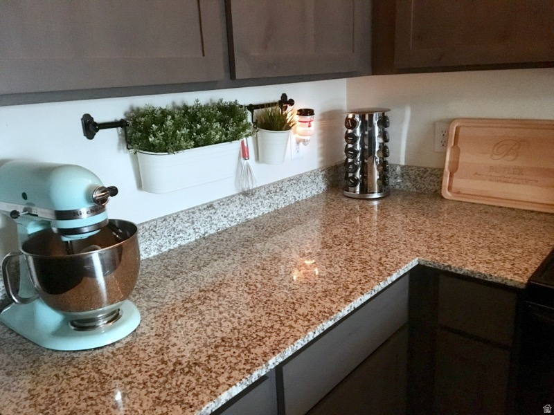 EASTON PARK - Residential Income