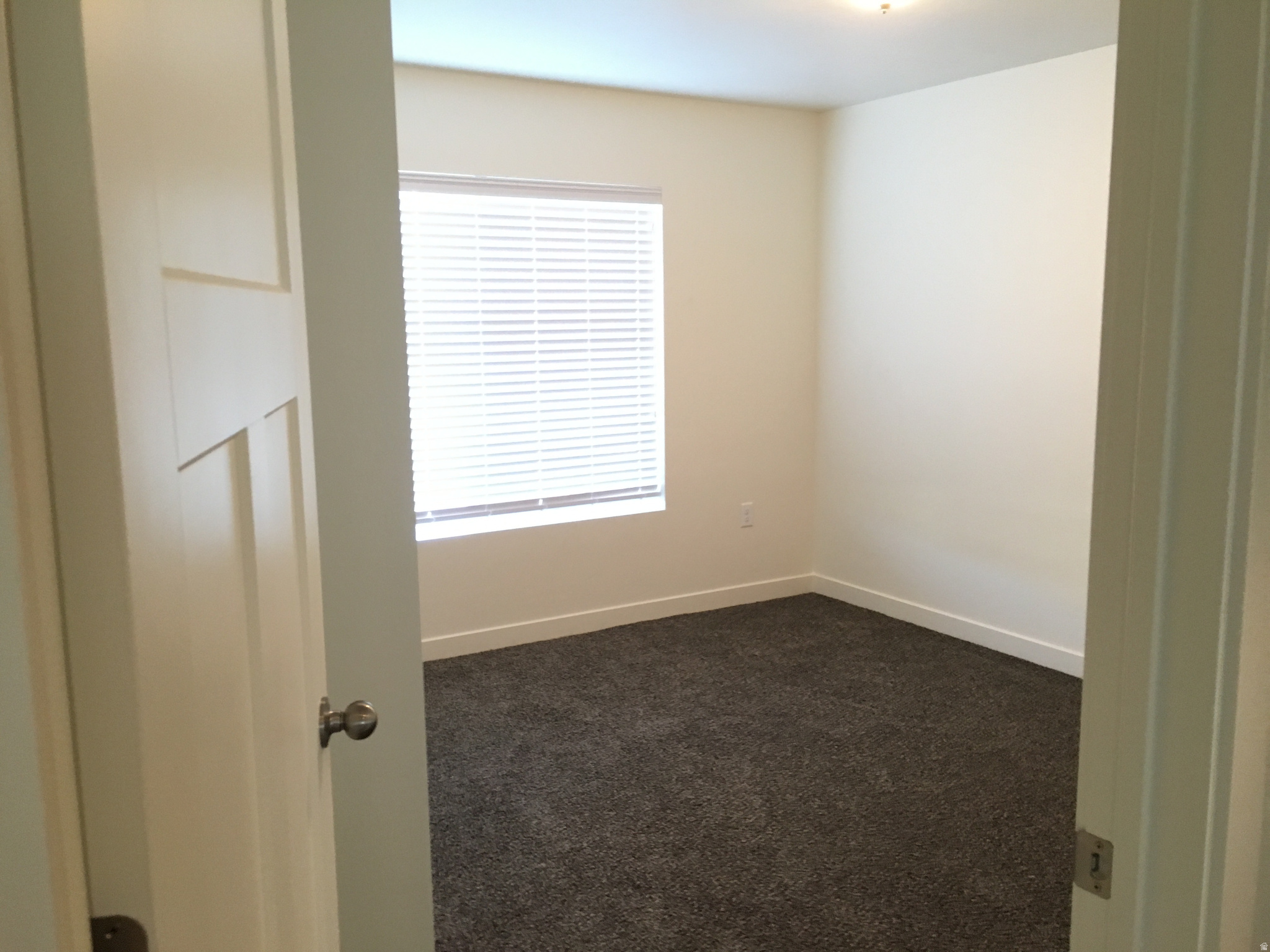 EASTON PARK - Residential Income