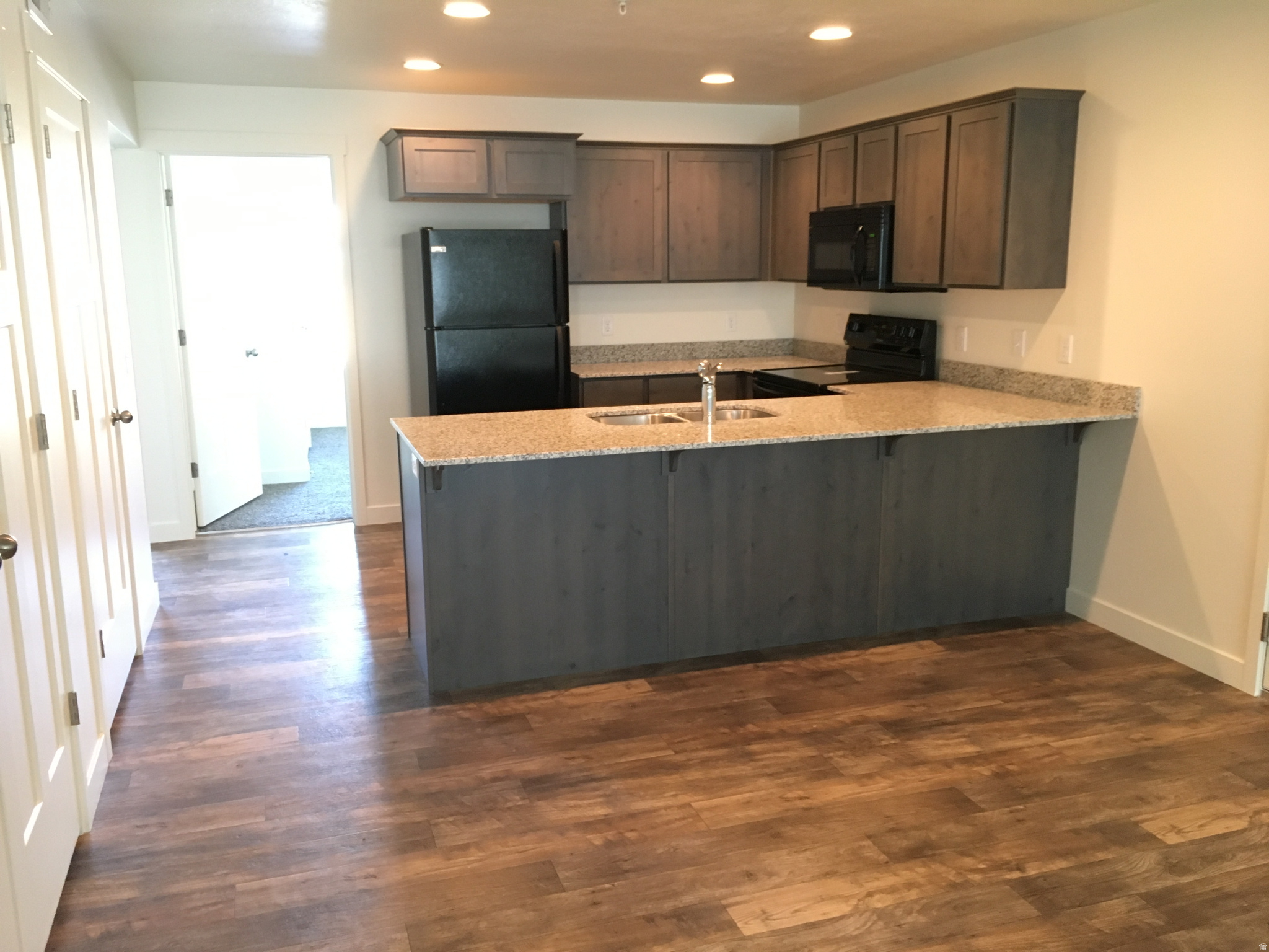 EASTON PARK - Residential Income