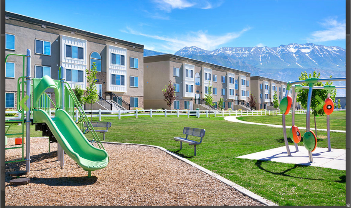 EASTON PARK - Residential Income