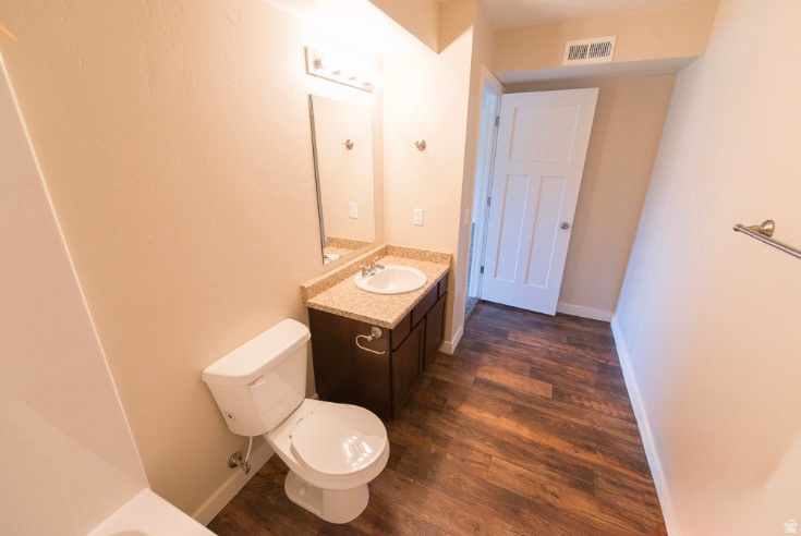 EASTON PARK - Residential Income