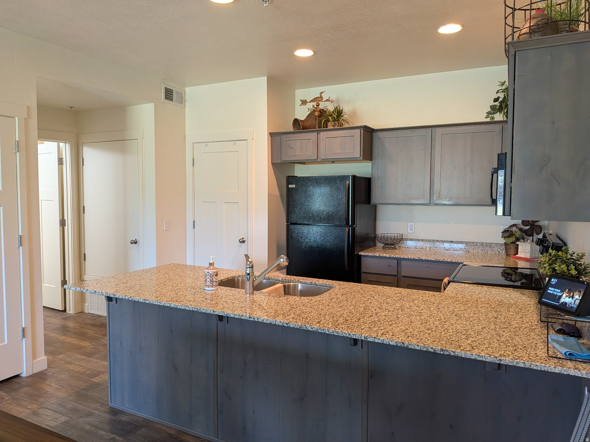 EASTON PARK - Residential Income