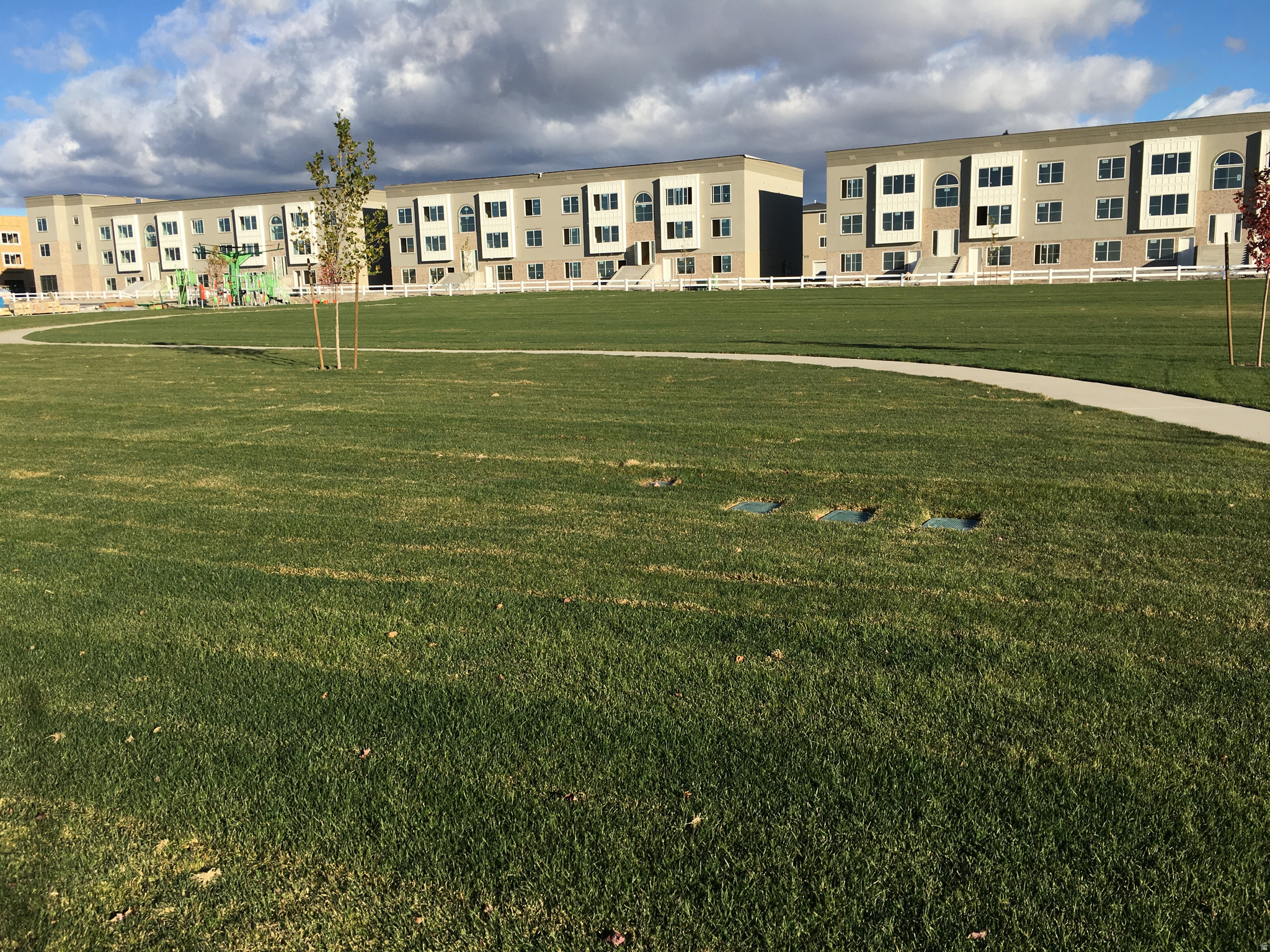 EASTON PARK - Residential Income