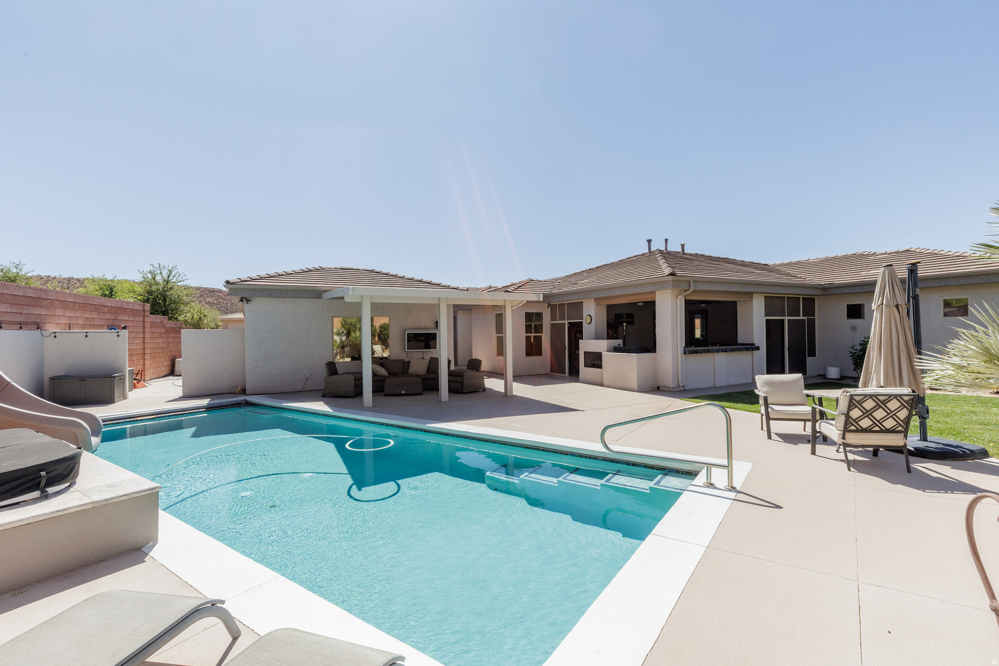 CORAL CANYON - Residential