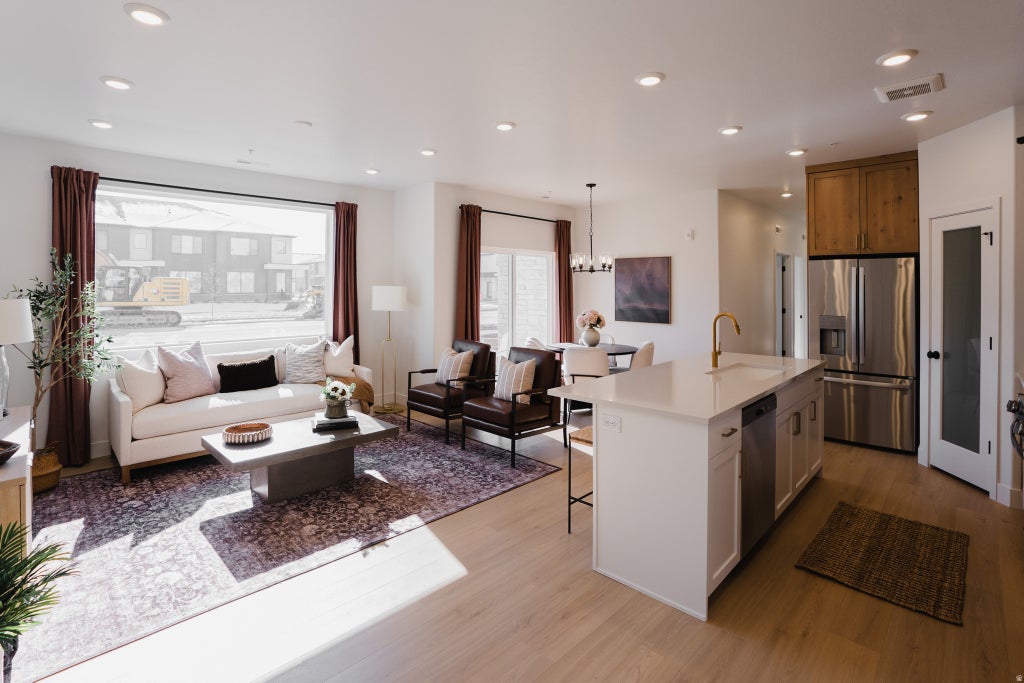 Photo of 287 E VOLUNTEER Dr S #9-303, Spanish Fork, UT 84660 (MLS # 2167154)