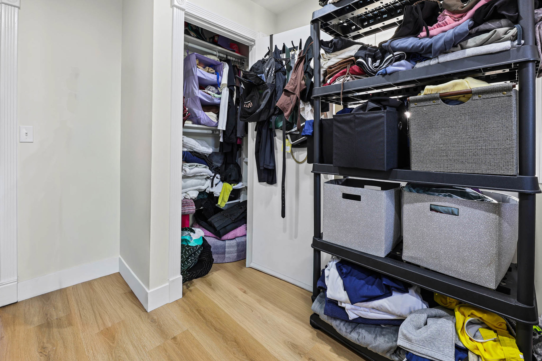 COUNTRY CLUB GARDEN - Residential