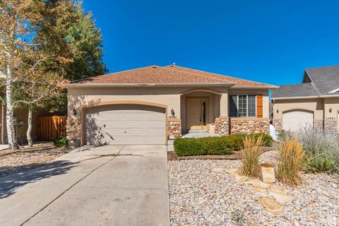 Photo of 14981 S EAGLE CREST DR E, Draper (UT Cnty), UT 84020 (MLS # 2113629)