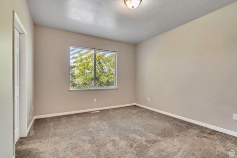 Tiny photo for 14981 S EAGLE CREST DR E, Draper (UT Cnty), UT 84020 (MLS # 2113629)