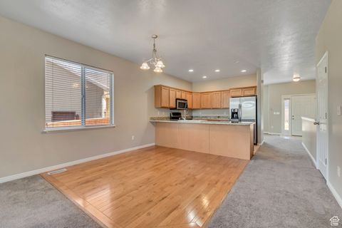Tiny photo for 14981 S EAGLE CREST DR E, Draper (UT Cnty), UT 84020 (MLS # 2113629)