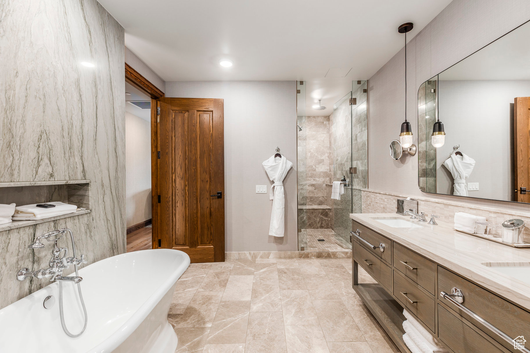 ST REGIS SNOW PARK - Residential