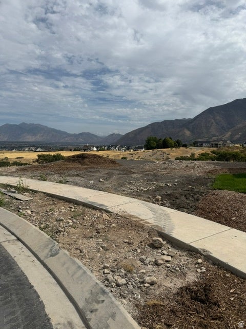 Photo of 920 N MOUNTAIN VIEW DR #90, Elk Ridge, UT 84651 (MLS # 2180325)