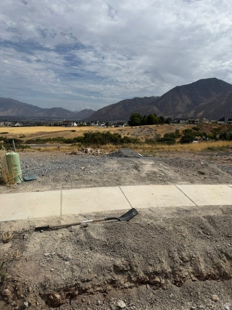 Photo of 920 N MOUNTAIN VIEW DR #90, Elk Ridge, UT 84651 (MLS # 2180325)