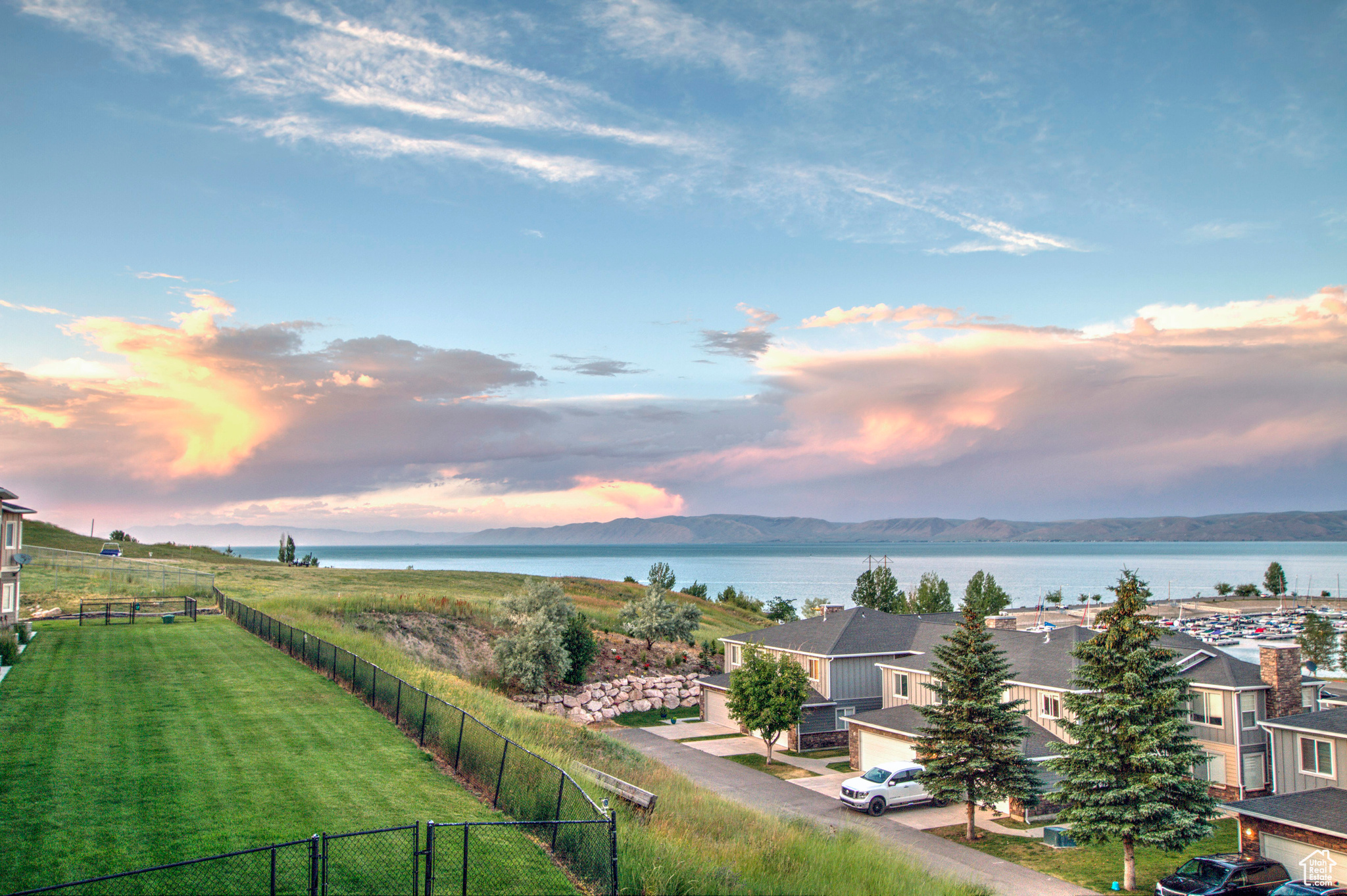 HARBORVIEW TOWNHOMES - Residential