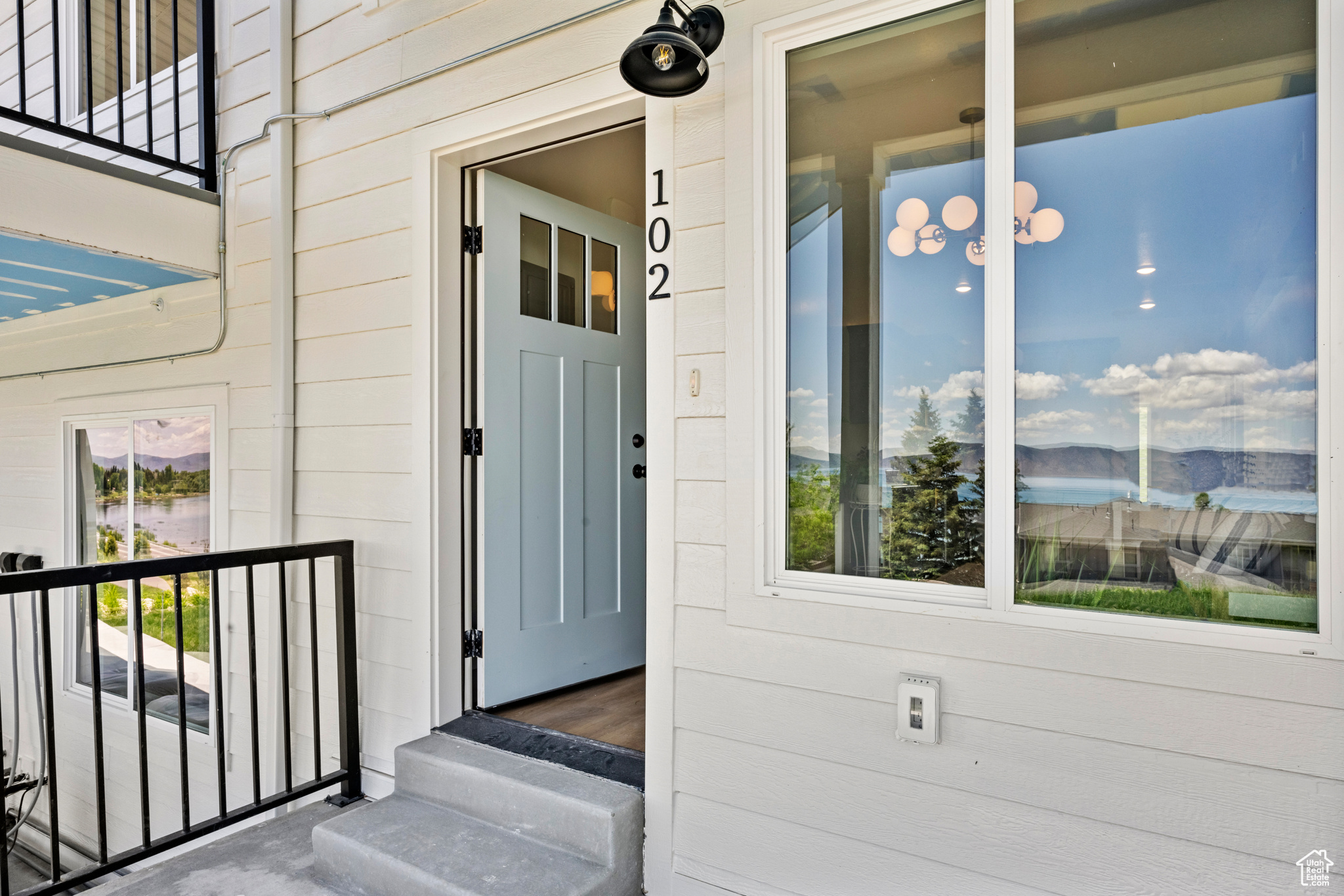 HARBORVIEW TOWNHOMES - Residential