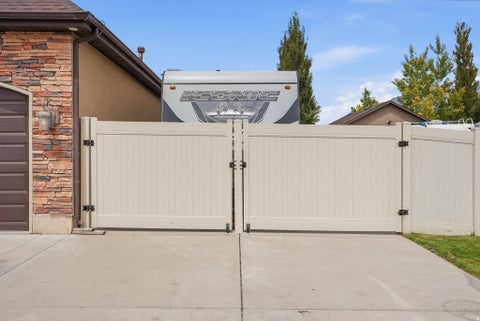 Tiny photo for 2662 W 2325 N, Farr West, UT 84404 (MLS # 2179940)
