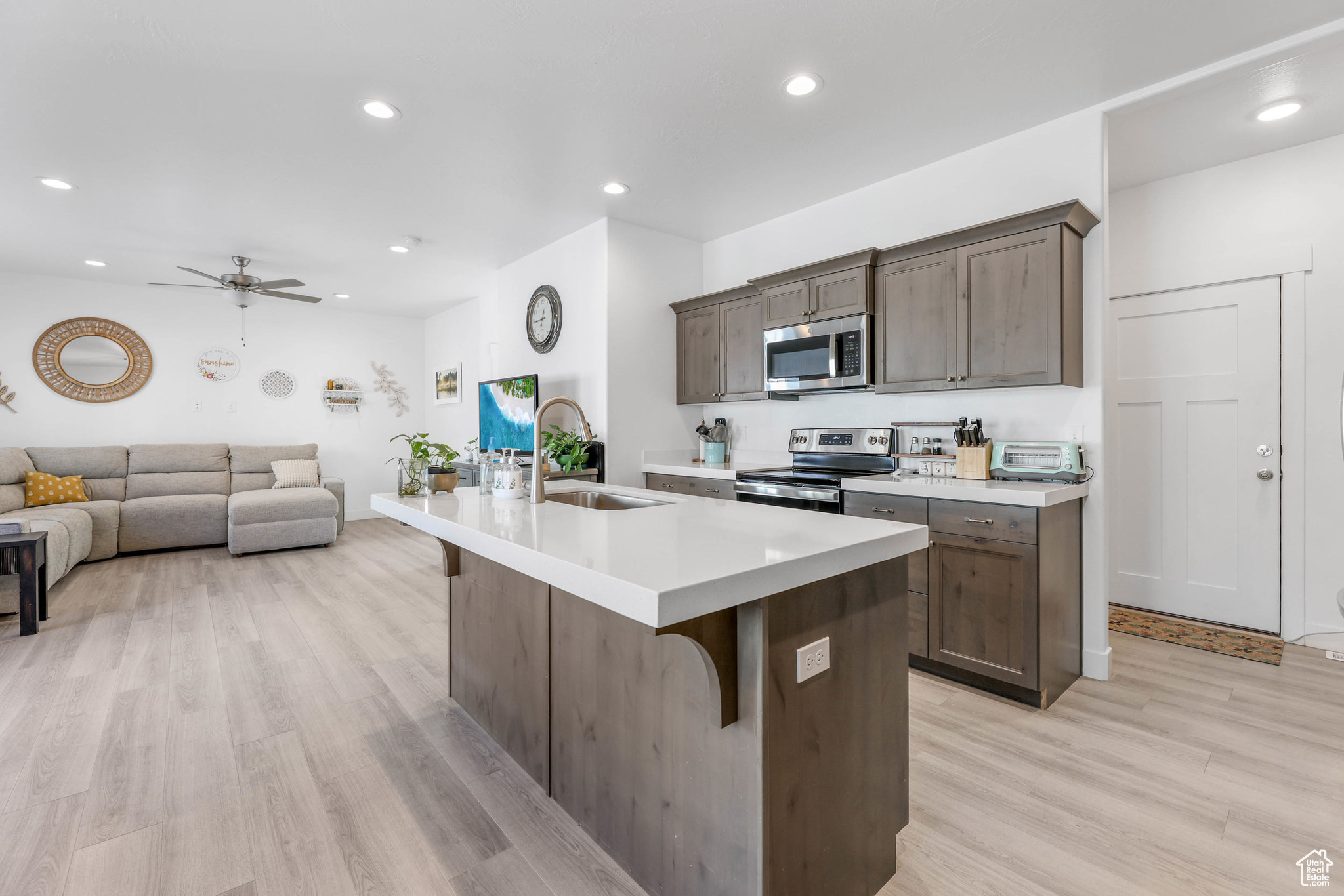 4713 E Lake Corner Dr, Eagle Mountain, Utah image 11