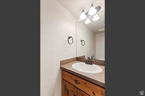 Tiny photo for 772 N CRIMSON CT, Kaysville, UT 84037 (MLS # 2115228)