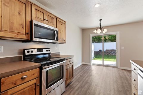 Tiny photo for 772 N CRIMSON CT, Kaysville, UT 84037 (MLS # 2115228)