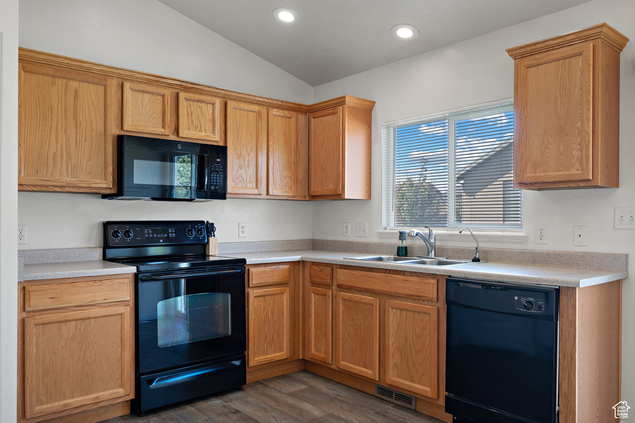 DALMORE MEADOWS - Residential