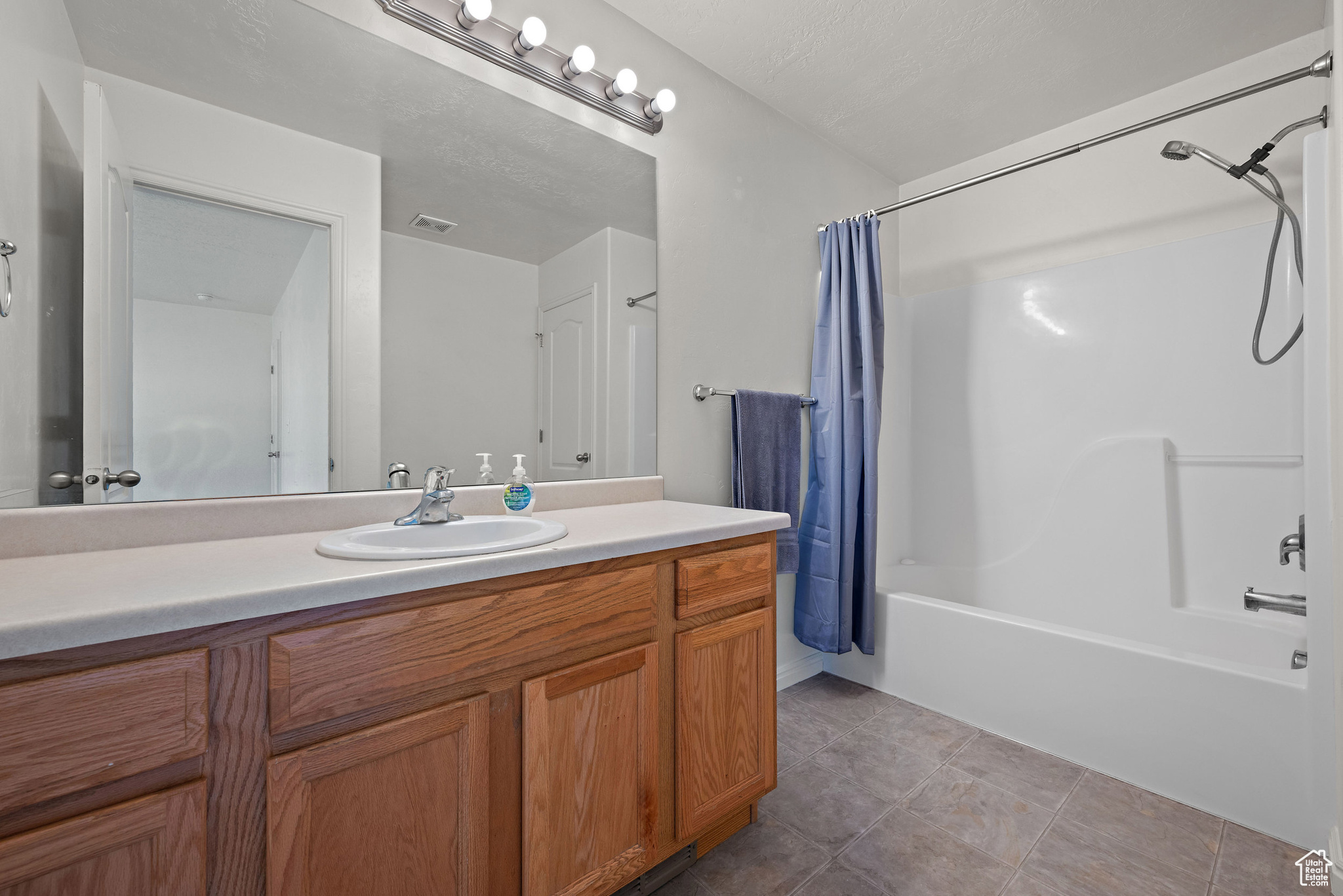 DALMORE MEADOWS - Residential