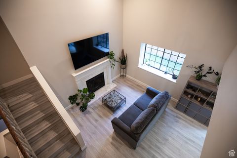 Tiny photo for 2204 E COUNTRY VIEW LN S, Cottonwood Heights, UT 84121 (MLS # 2117037)