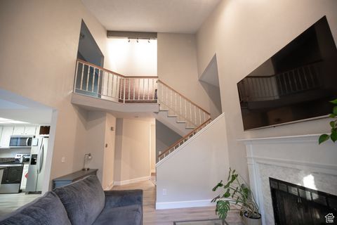 Tiny photo for 2204 E COUNTRY VIEW LN S, Cottonwood Heights, UT 84121 (MLS # 2117037)