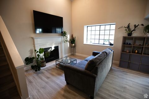 Tiny photo for 2204 E COUNTRY VIEW LN S, Cottonwood Heights, UT 84121 (MLS # 2117037)
