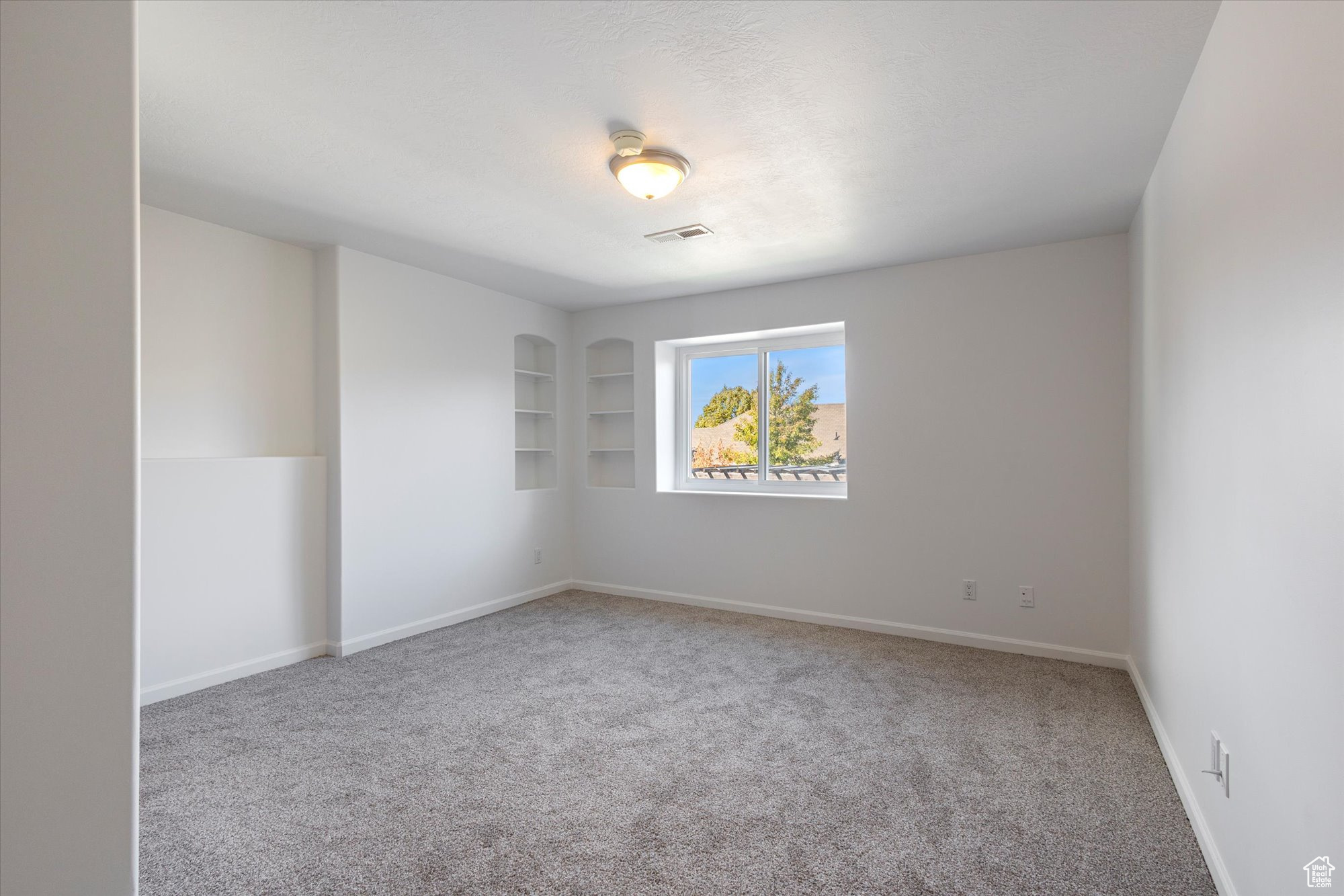 SOUTH MOUNTAIN - Residential