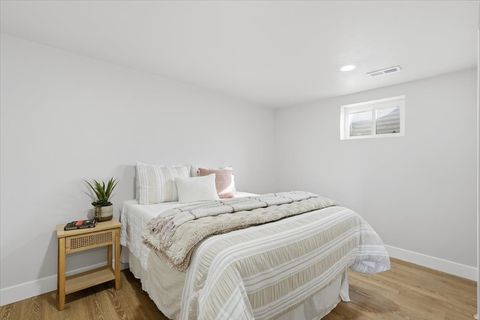 Tiny photo for 291 E 1950 S, Bountiful, UT 84010 (MLS # 2135731)