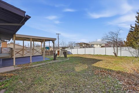 Tiny photo for 291 E 1950 S, Bountiful, UT 84010 (MLS # 2135731)
