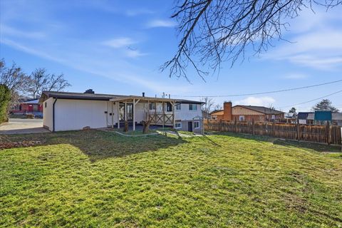 Tiny photo for 291 E 1950 S, Bountiful, UT 84010 (MLS # 2135731)