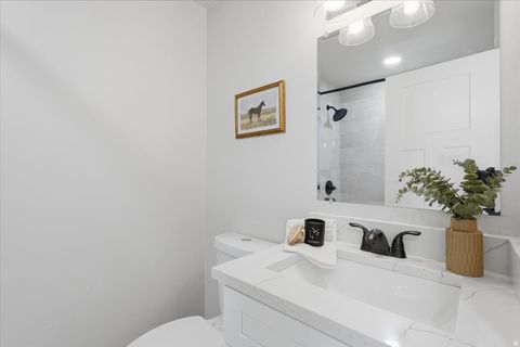 Tiny photo for 291 E 1950 S, Bountiful, UT 84010 (MLS # 2135731)