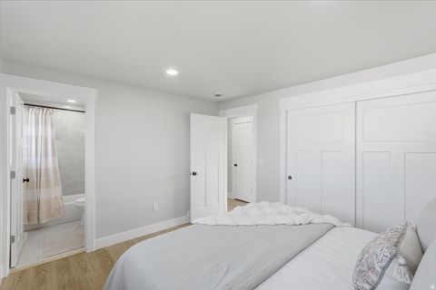 Tiny photo for 291 E 1950 S, Bountiful, UT 84010 (MLS # 2135731)