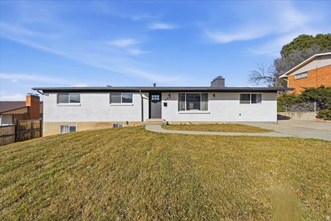 Tiny photo for 291 E 1950 S, Bountiful, UT 84010 (MLS # 2135731)
