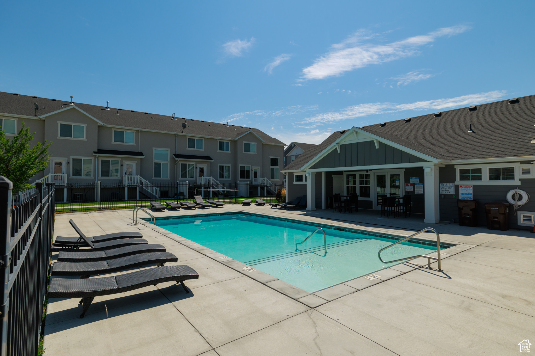 GATEWAY - Residential