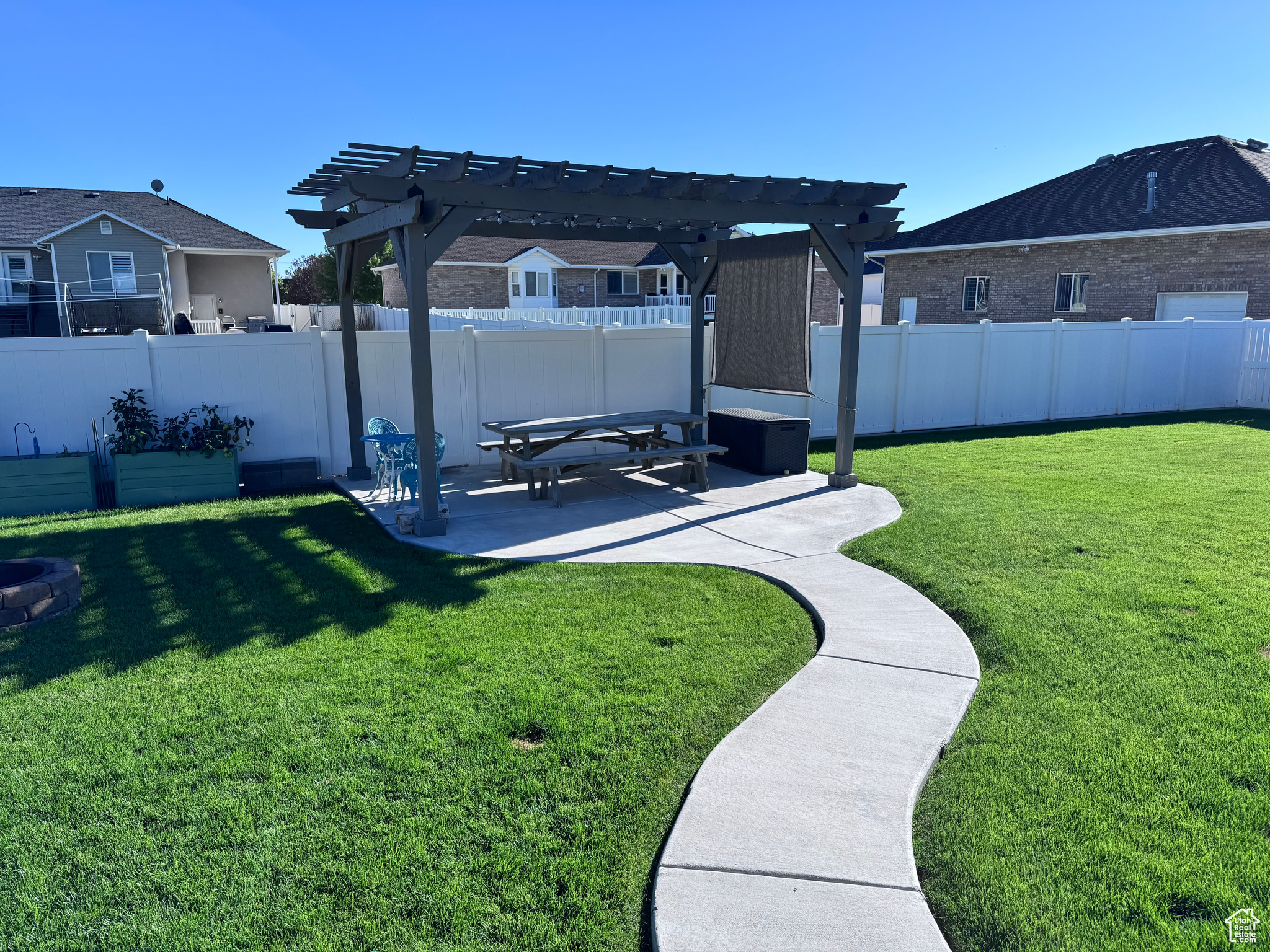 PARKWOOD ESTATES - Residential