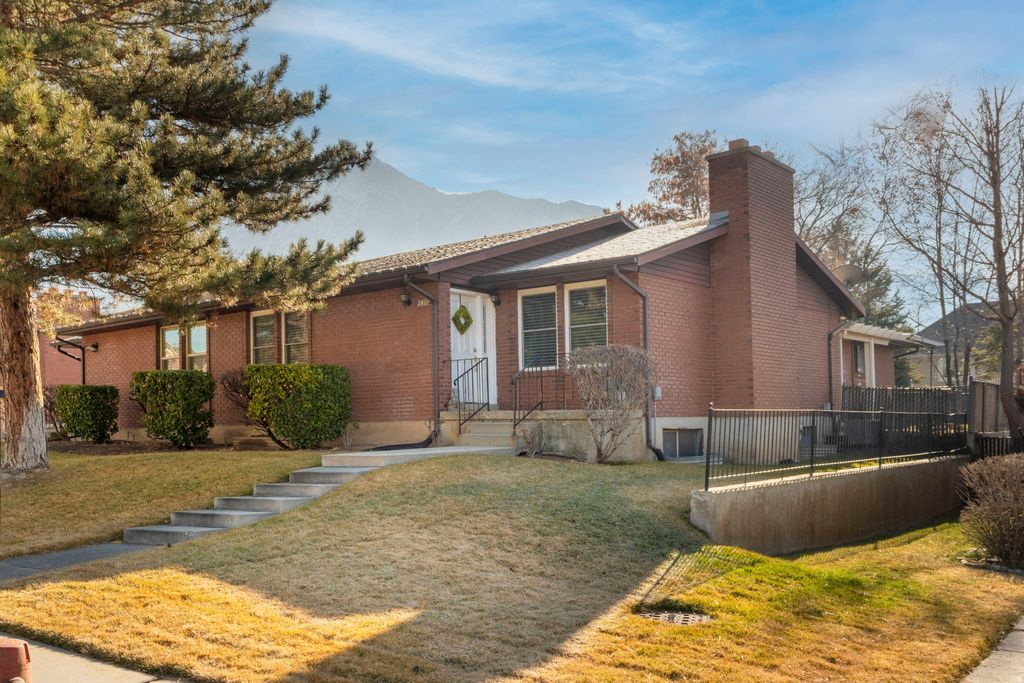 Photo of 2404 E 4500 S, Holladay, UT 84117 (MLS # 2134078)