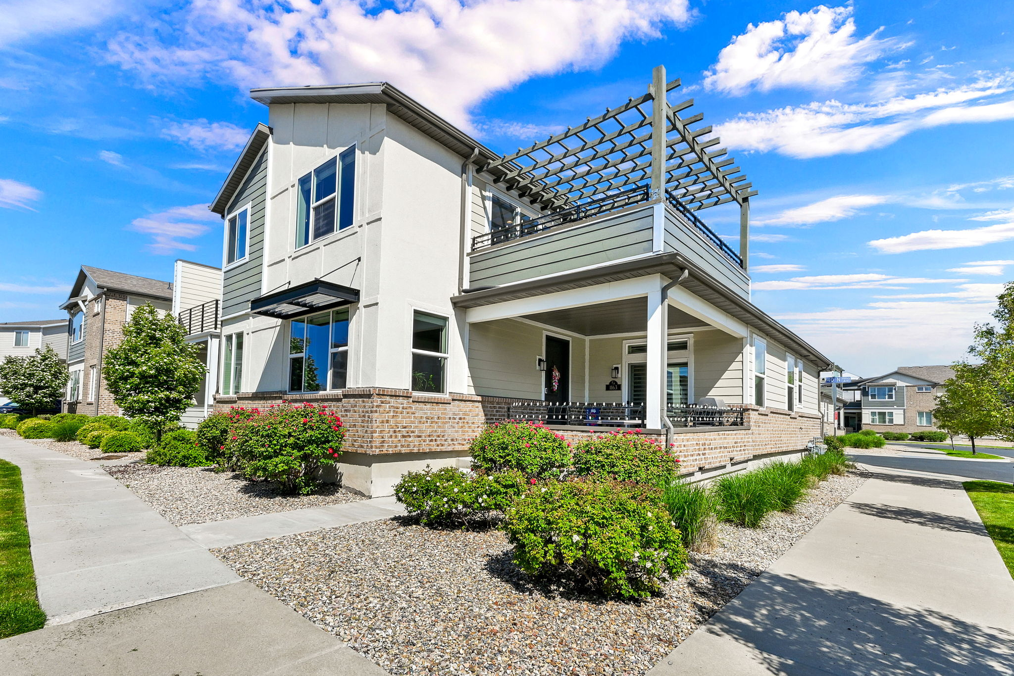 AVENUES AT THE STATION - Residential